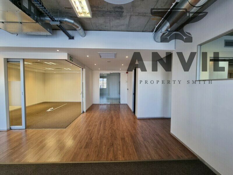 Sovereign Quays ,34 Somerset Road - 1st Floor Foyer B property image 5