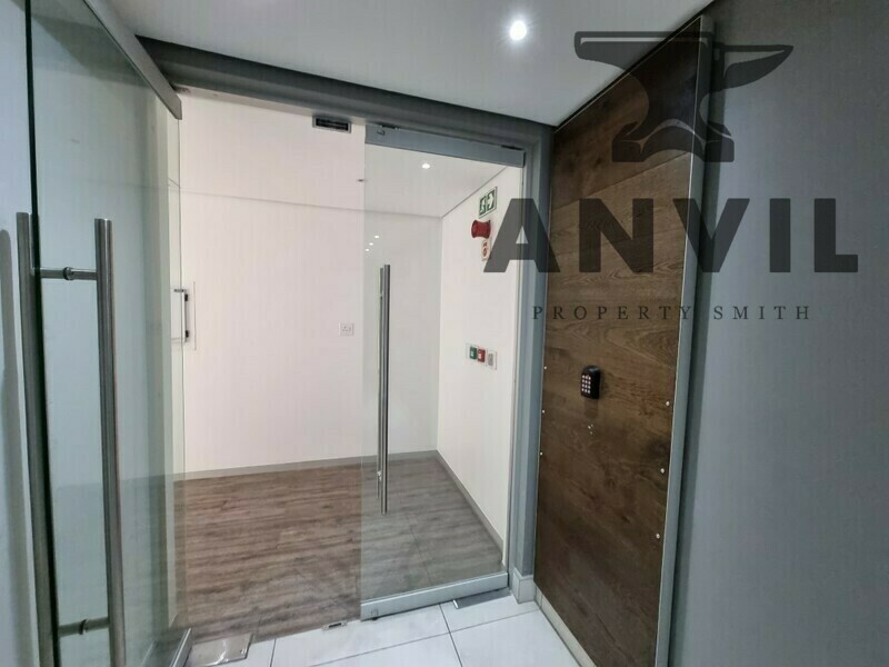 Sovereign Quays ,34 Somerset Road - 1st Floor Foyer B Ex Top Employers property image 2