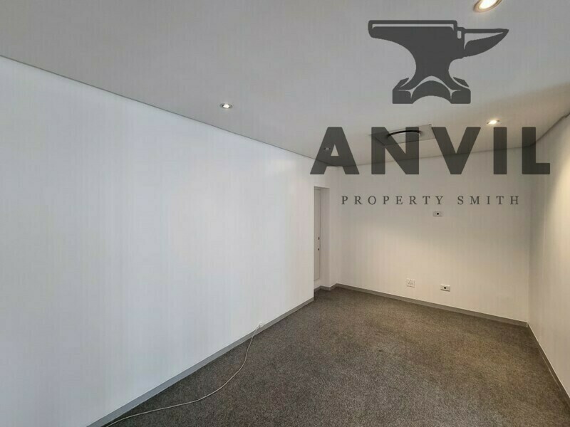 Sovereign Quays ,34 Somerset Road - 1st Floor Foyer B Ex Top Employers property image 11