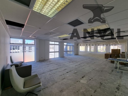 Granger Bay Court, 49 Beach Road, Mouille Point - 2nd Floor Space property image 7