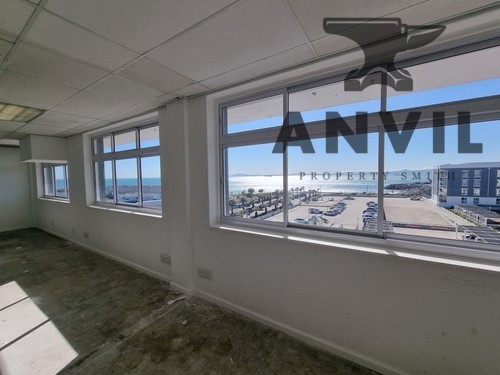 Granger Bay Court, 49 Beach Road, Mouille Point - 5th Floor Unit property image 8