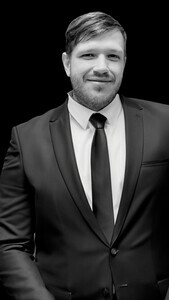 Juan-Jack Swanepoel, Commercial Property Broker