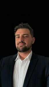 Alexis Zoumis, Commercial Property Broker