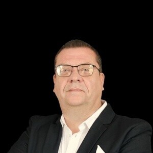 Willie Strydom, Commercial Property Broker